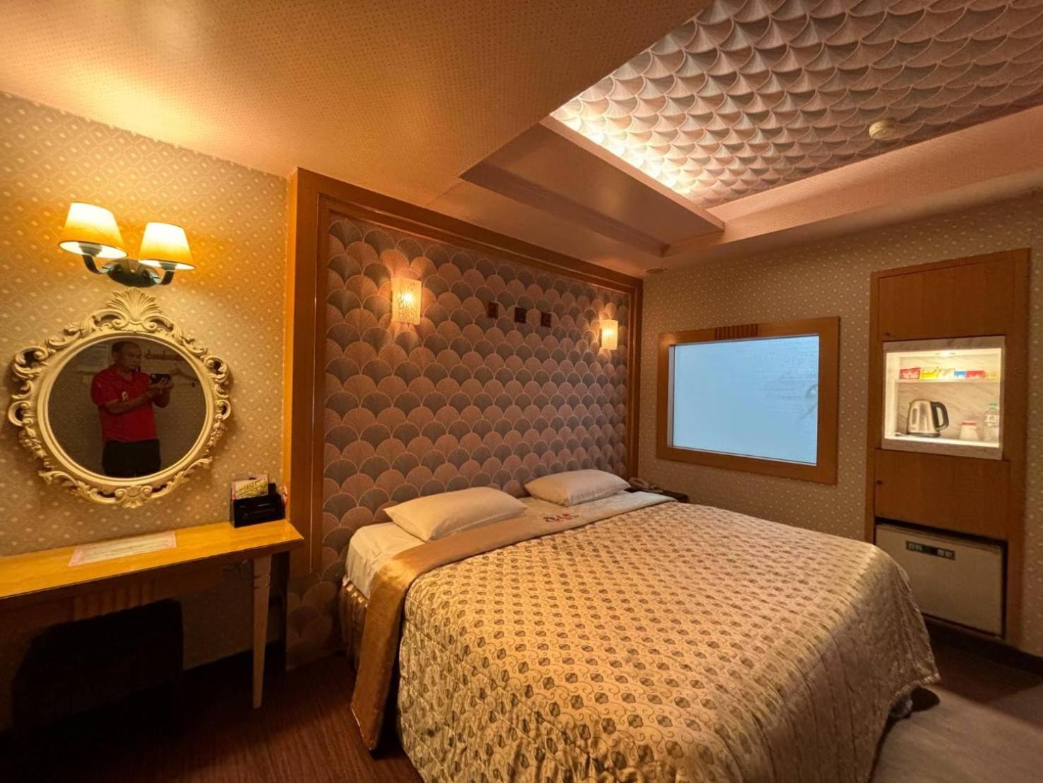 Hua Xiang Motel - Da Chang Гаосюн Екстер'єр фото