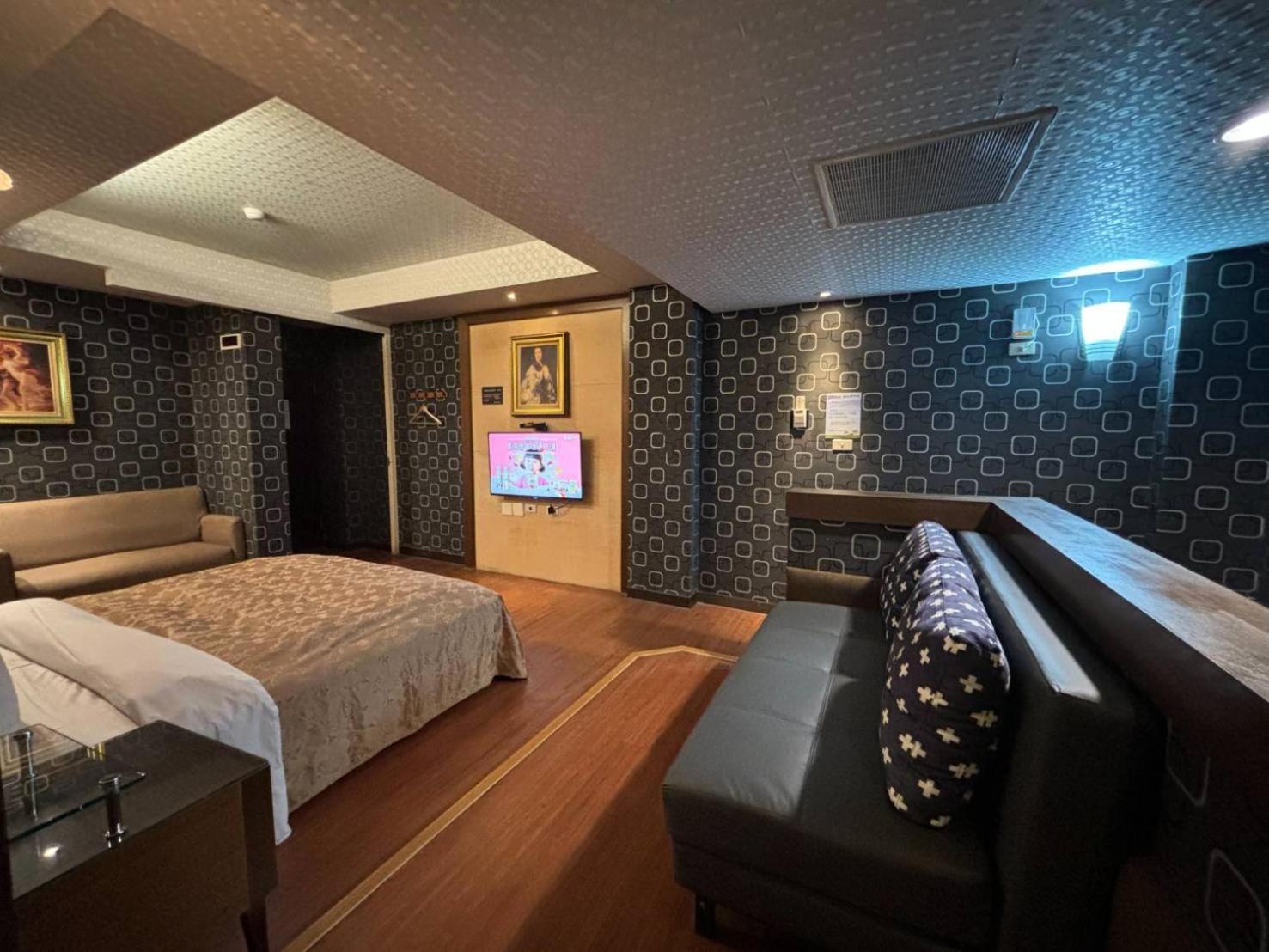 Hua Xiang Motel - Da Chang Гаосюн Екстер'єр фото